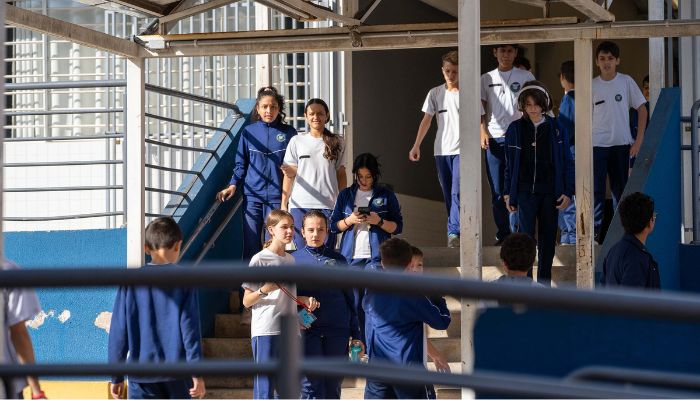  Com nova lei, escolas em tempo integral podem aderir ao modelo cívico-militar